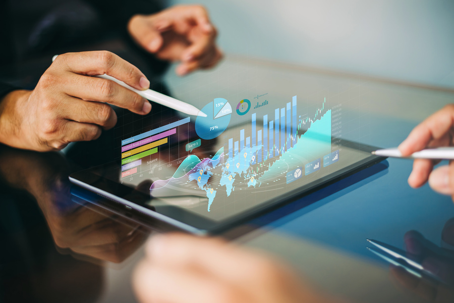 リアルタイムデータ解析が変える企業の意思決定スピード｜BPO活用のメリット